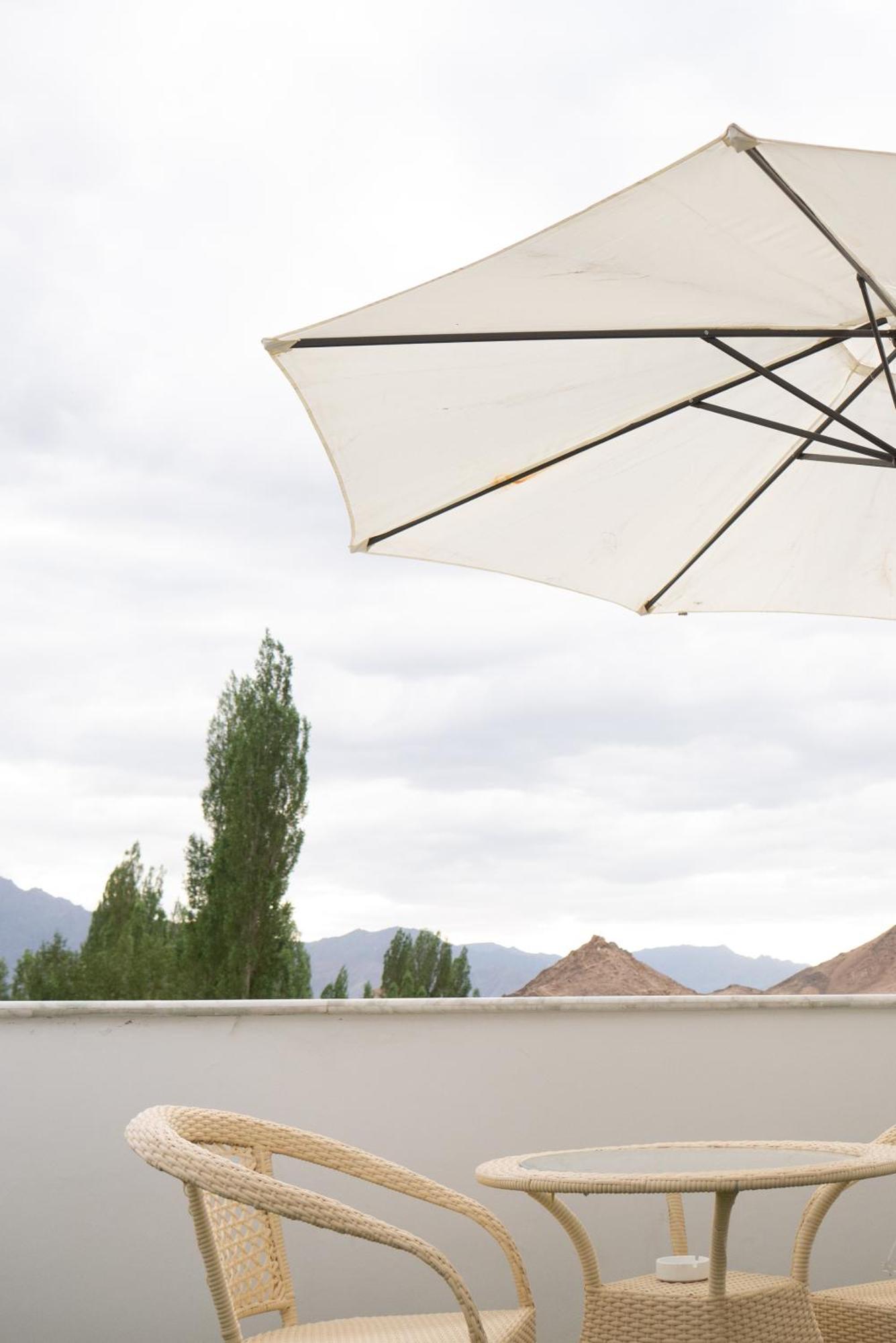 Angkasa Ladakh Resort Лех Екстер'єр фото