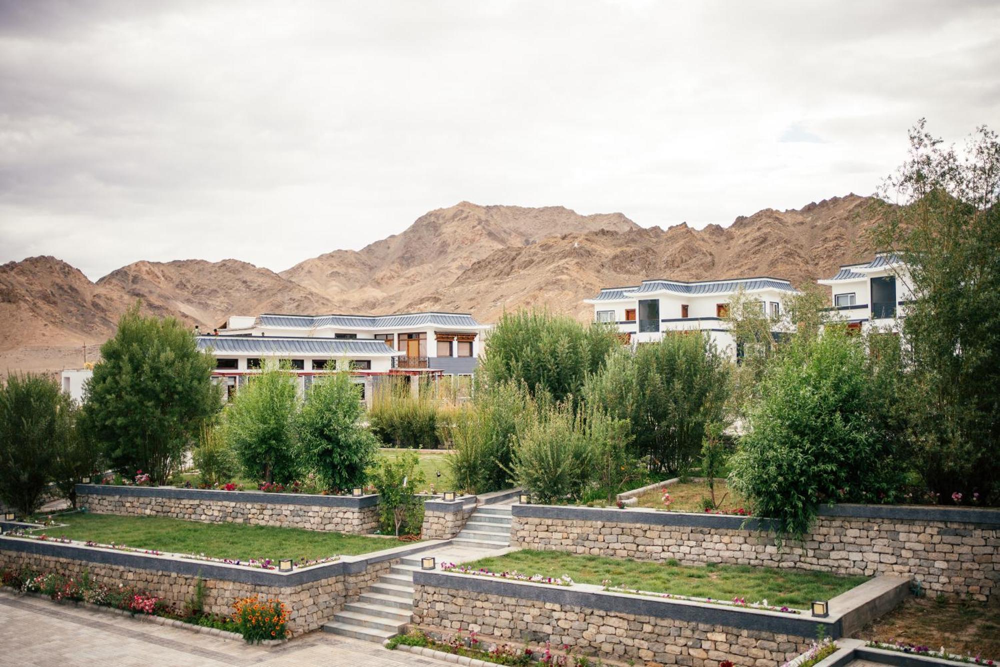 Angkasa Ladakh Resort Лех Екстер'єр фото