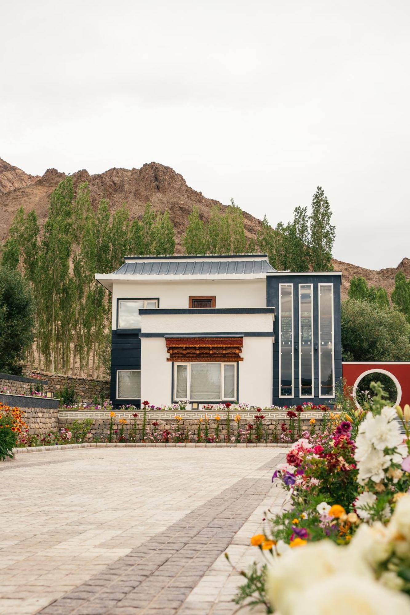 Angkasa Ladakh Resort Лех Екстер'єр фото