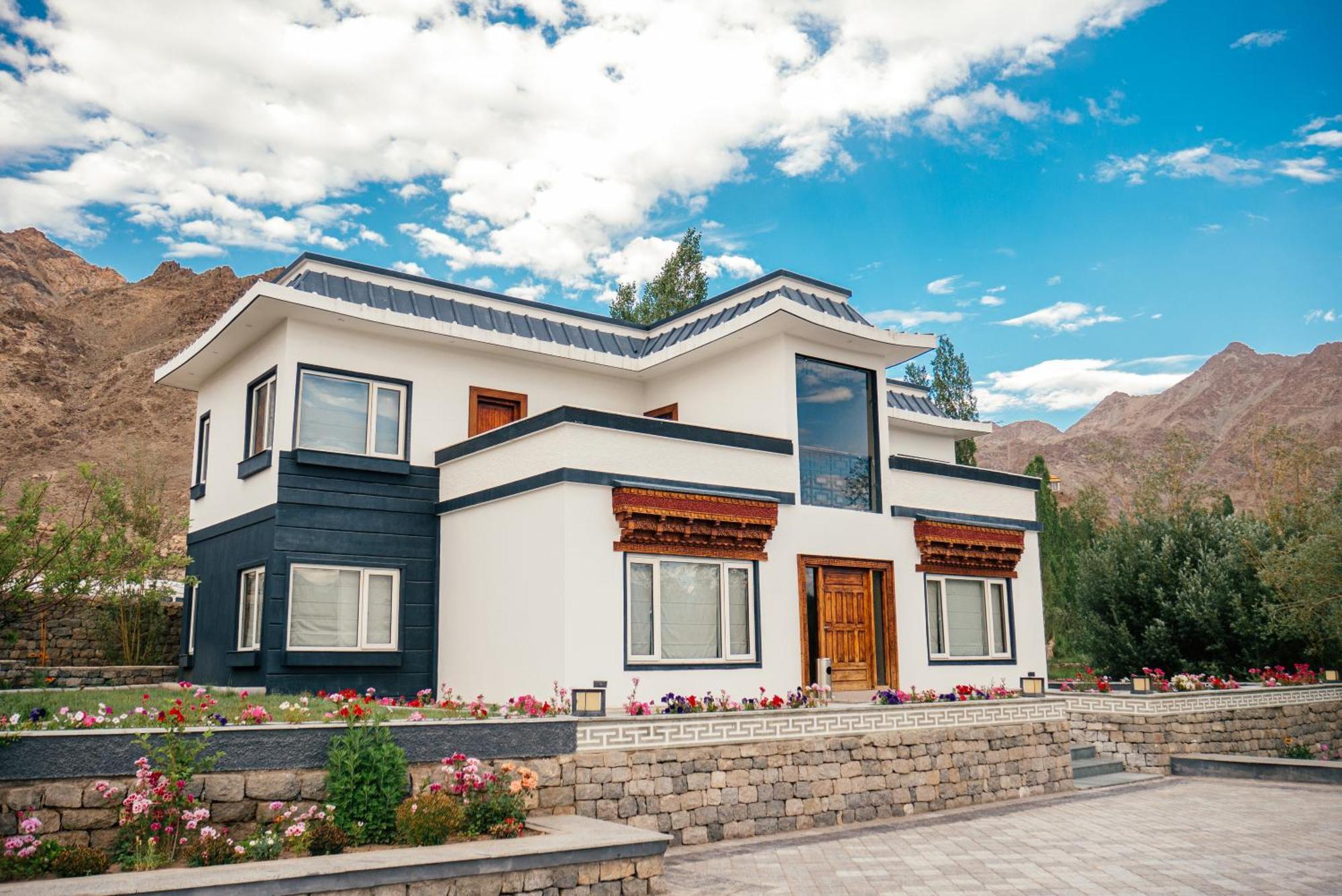 Angkasa Ladakh Resort Лех Екстер'єр фото